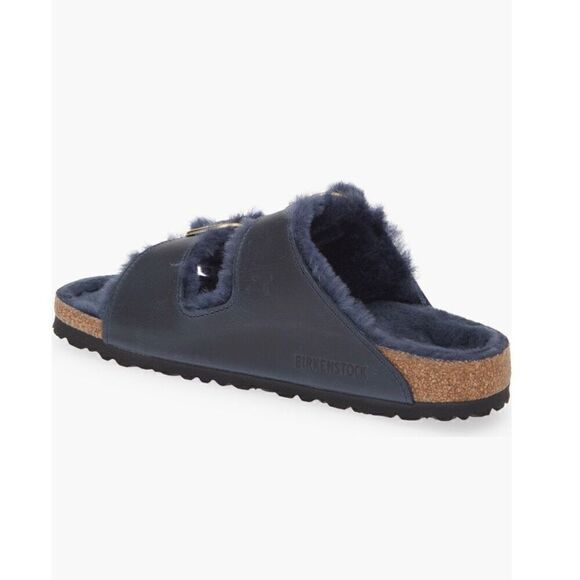 Birkenstock | Arizona Big Buckle Genuine Shearling Lined Sandals - Picture 2 of 9